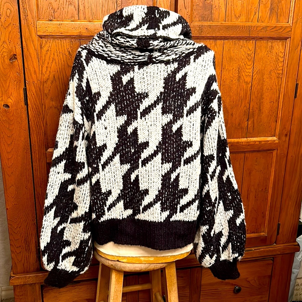 ELAN Houndstooth SWEATER Chunky Cowl Neck Balloon Slouch Sleeves Size MEDIUM - Picture 4 of 9